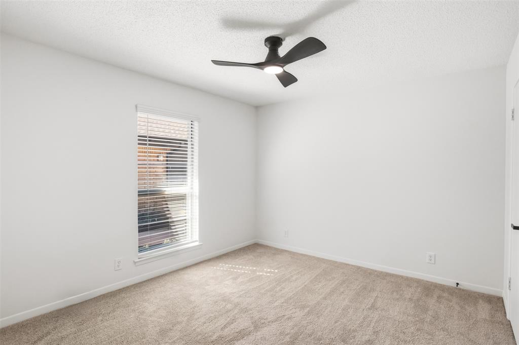 6313 Whitman Avenue - Photo 29