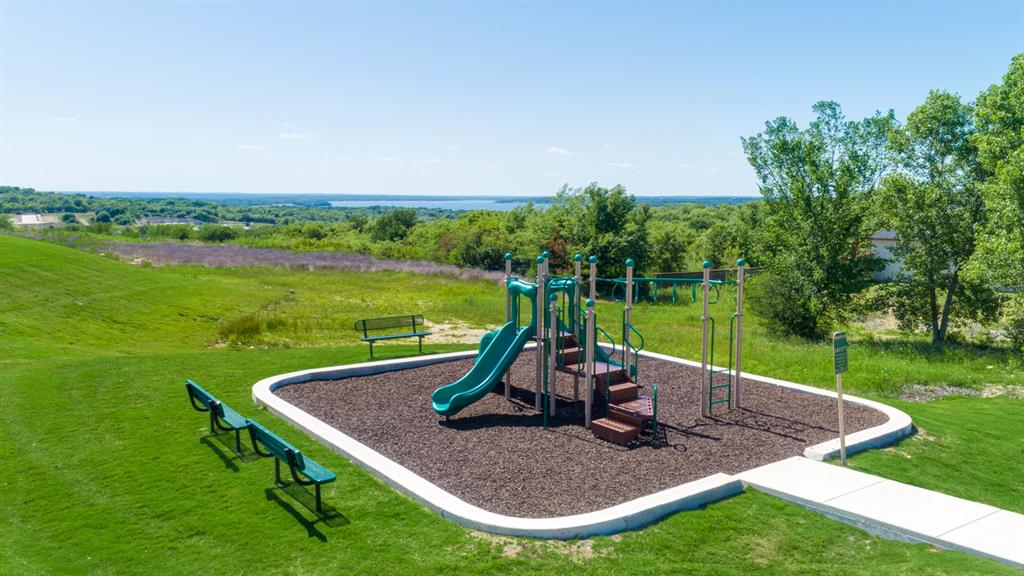8164 Western Lakes Drive - Photo 4