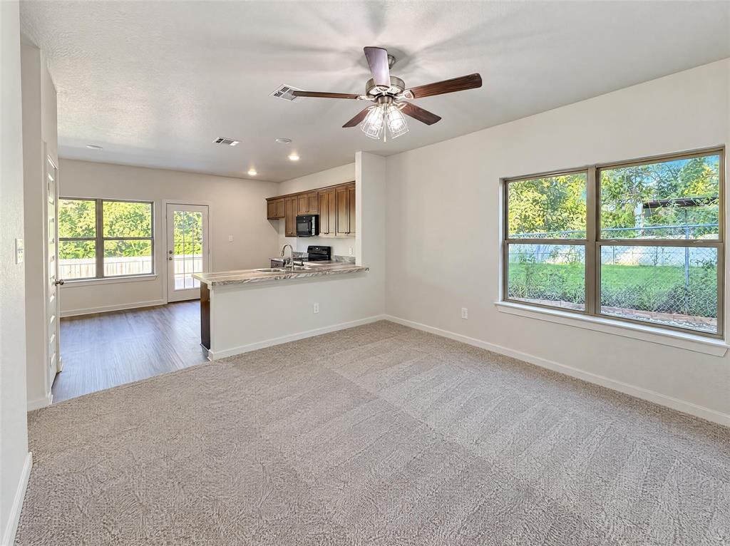 186 S Preston Street - Photo 2