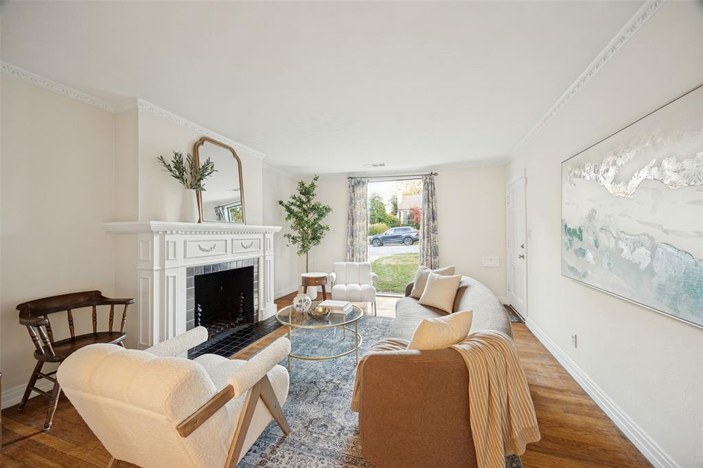 7011 Hammond Avenue - Photo 3