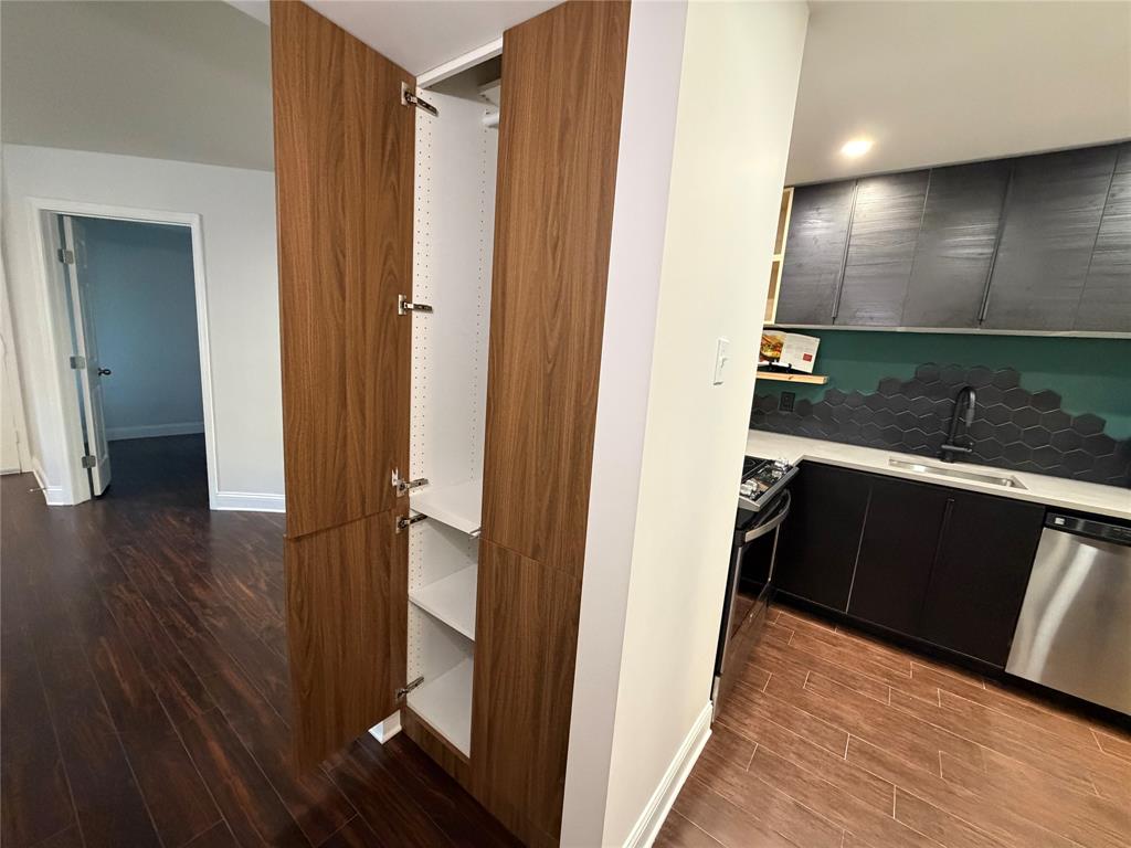 18333 Roehampton Drive - Photo 10