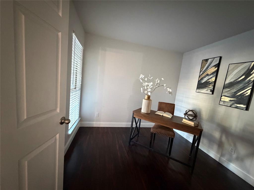 18333 Roehampton Drive - Photo 20