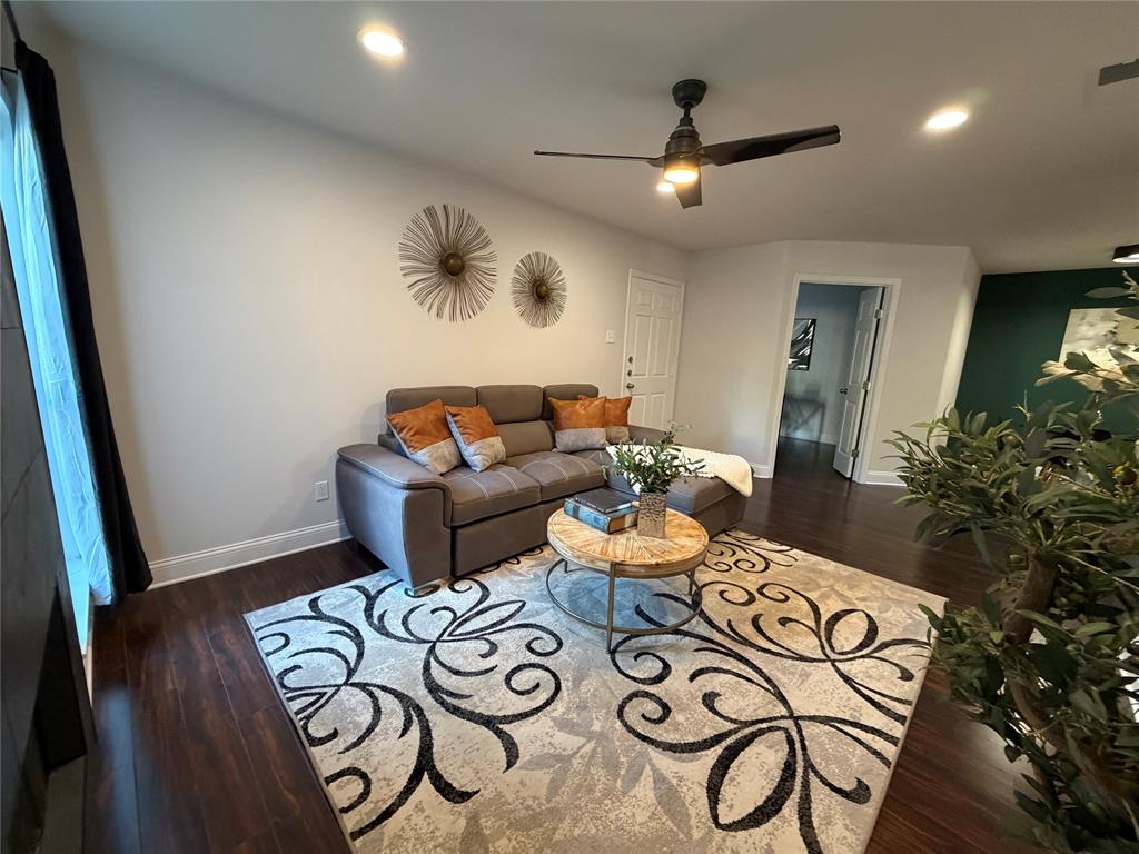 18333 Roehampton Drive - Photo 4