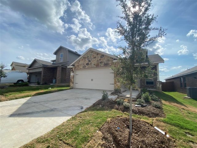 1315 DRAPER Lane
