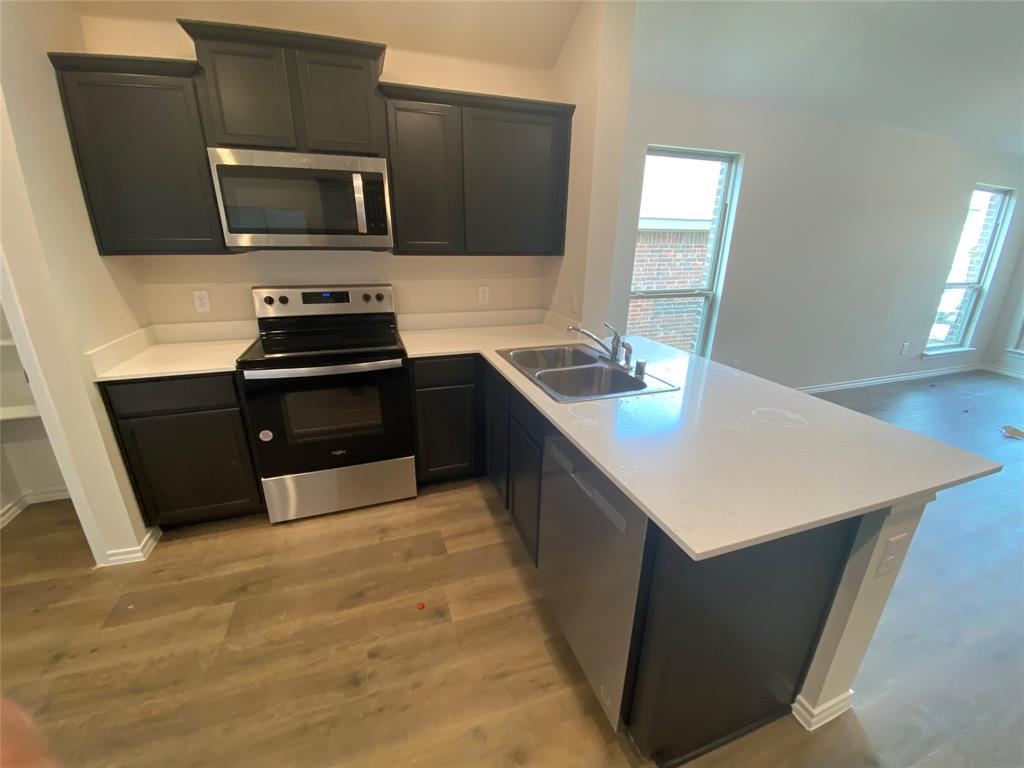 1315 DRAPER Lane - Photo 5