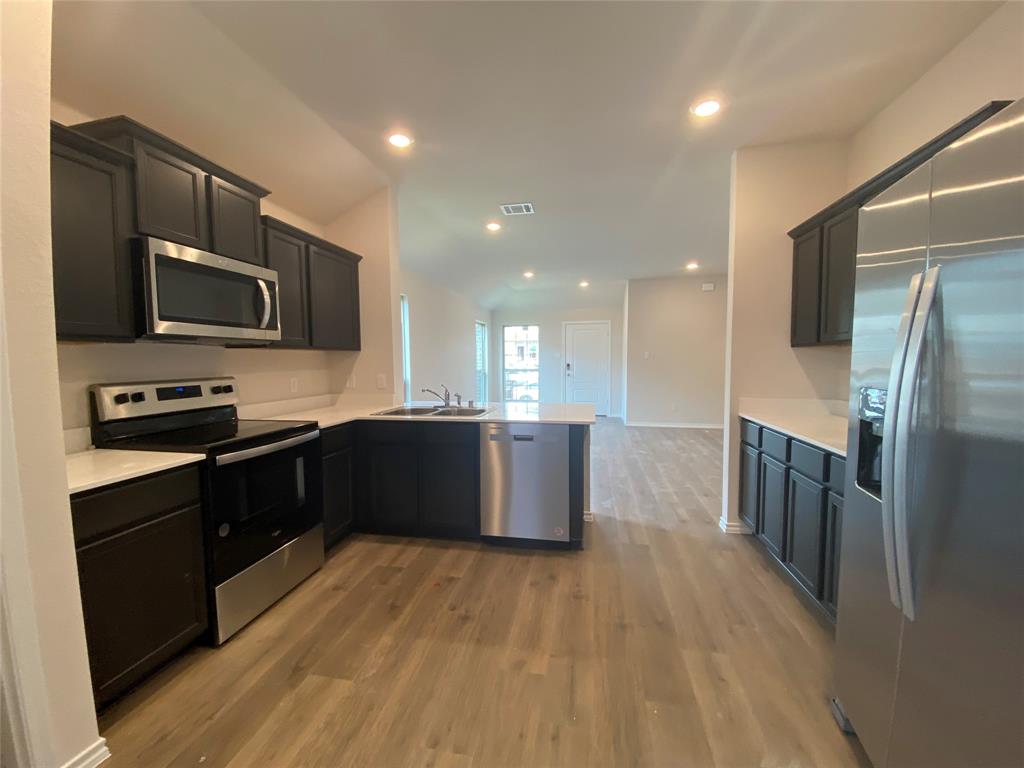 1315 DRAPER Lane - Photo 7