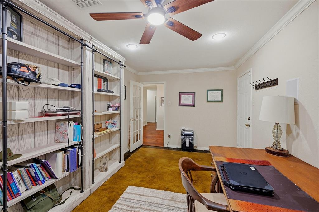 1105 N Woods Street - Photo 17