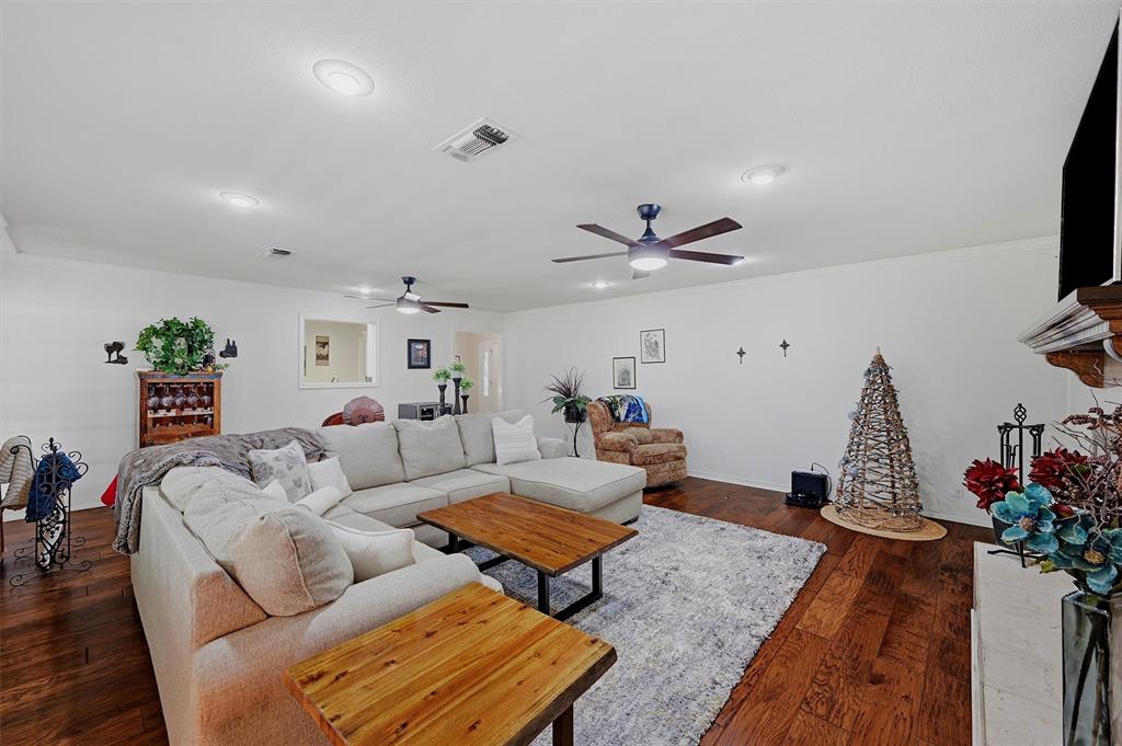 1105 N Woods Street - Photo 20