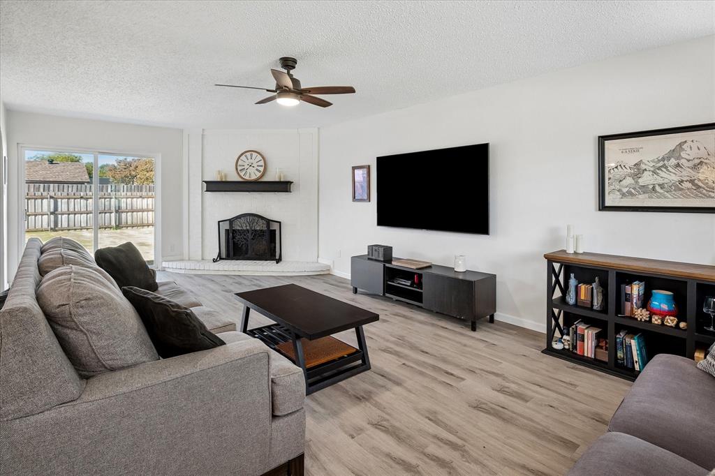 2219 Crockett Drive - Photo 1