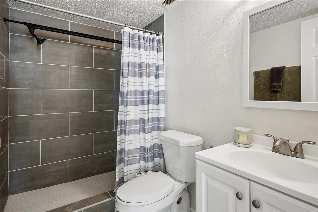 2219 Crockett Drive - Photo 10