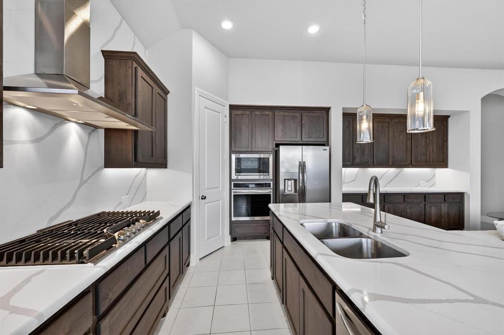 3725 Paradise Way - Photo 3