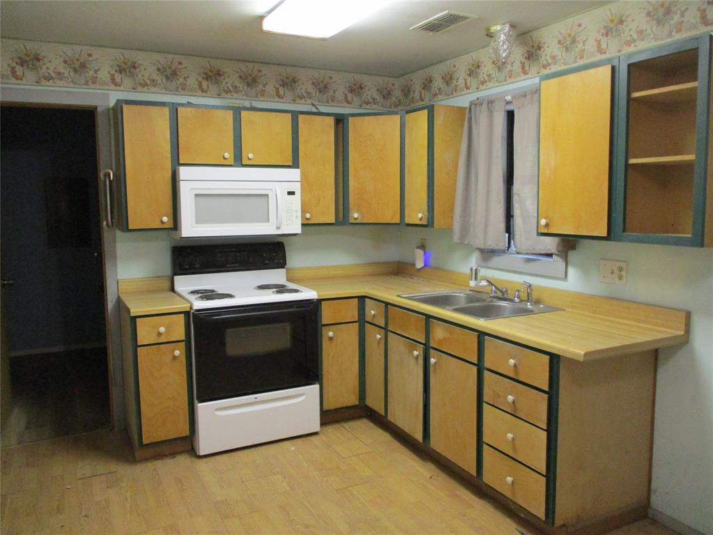 2136 N State Highway 19 - Photo 21