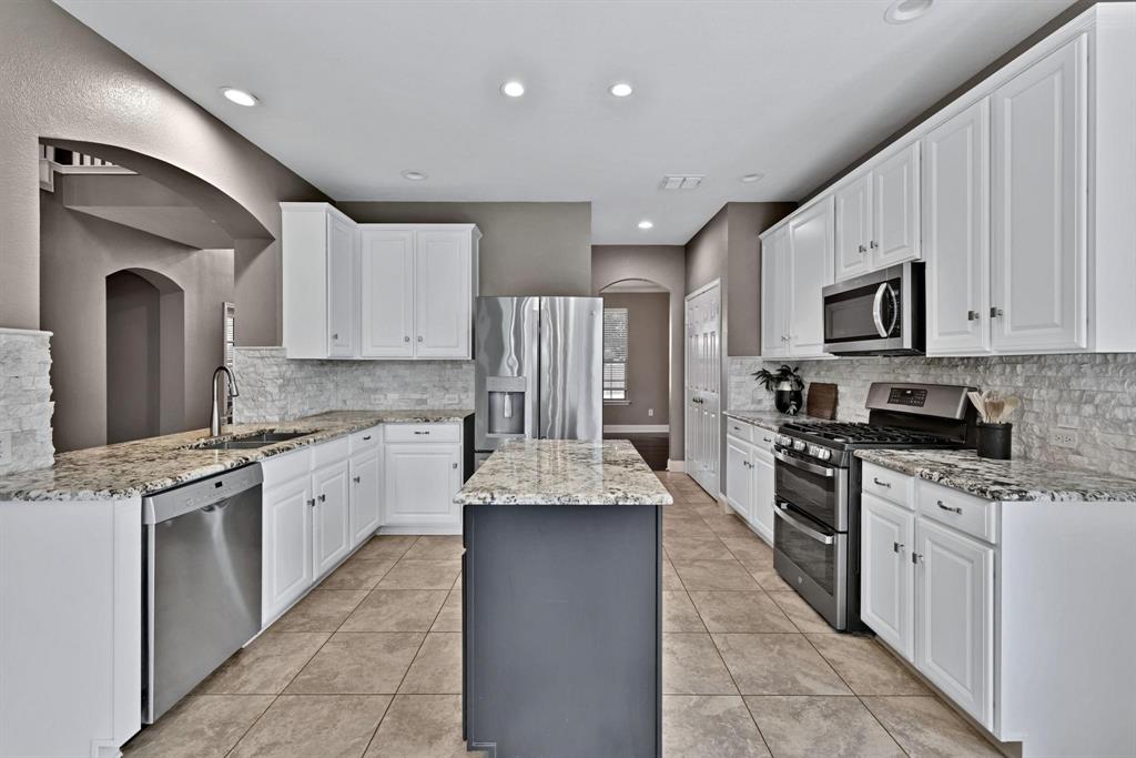 1097 Southampton Drive - Photo 13