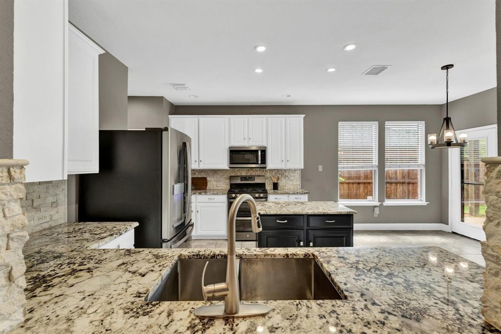 1097 Southampton Drive - Photo 16
