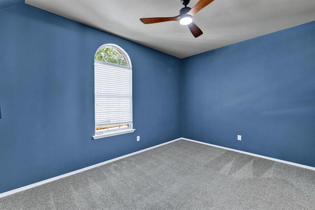 1097 Southampton Drive - Photo 30
