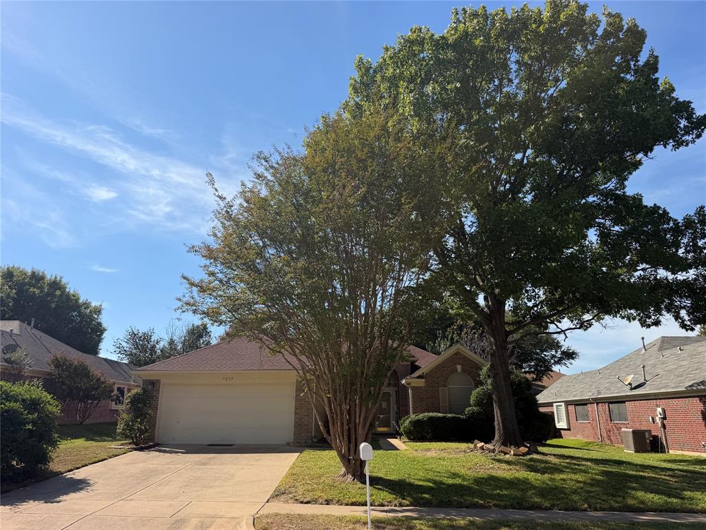 7213 Crabtree Lane - Photo 4