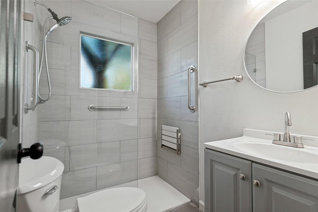 1114 10th Street - Photo 4