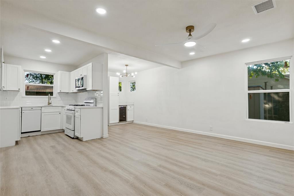 1114 10th Street - Photo 5