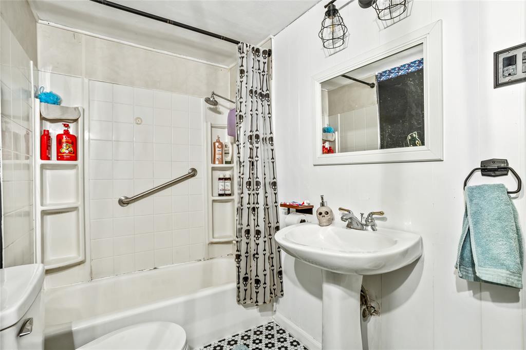 1641 Ben Davis Drive - Photo 22