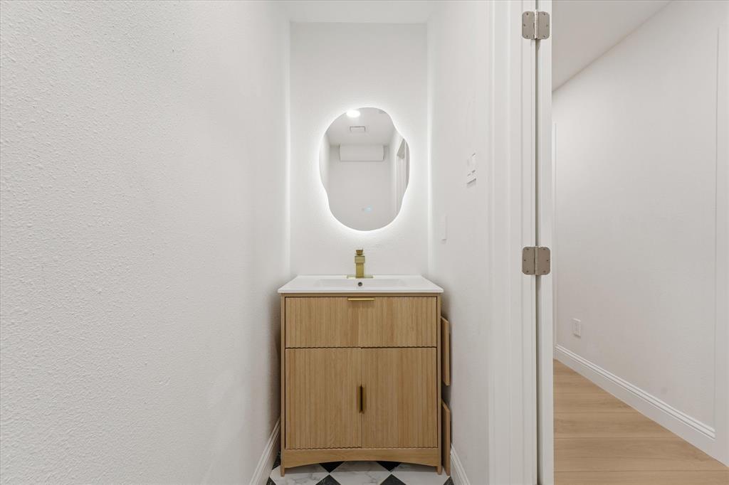 6727 Southpoint Drive - Photo 16
