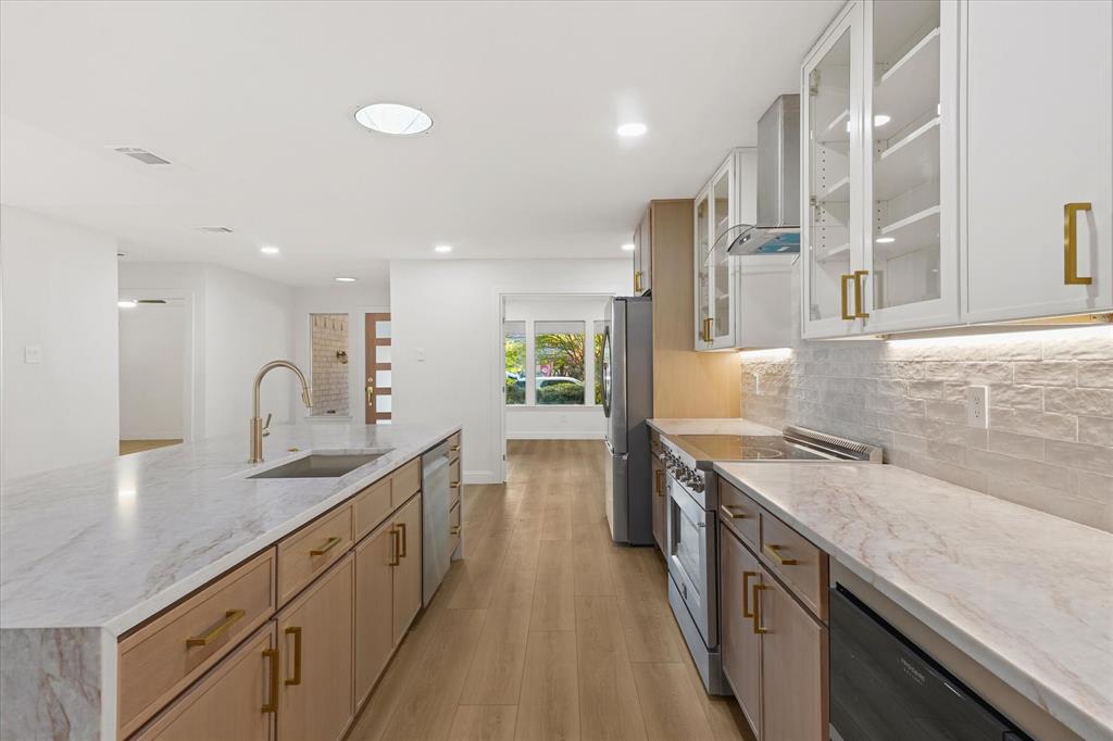 6727 Southpoint Drive - Photo 9
