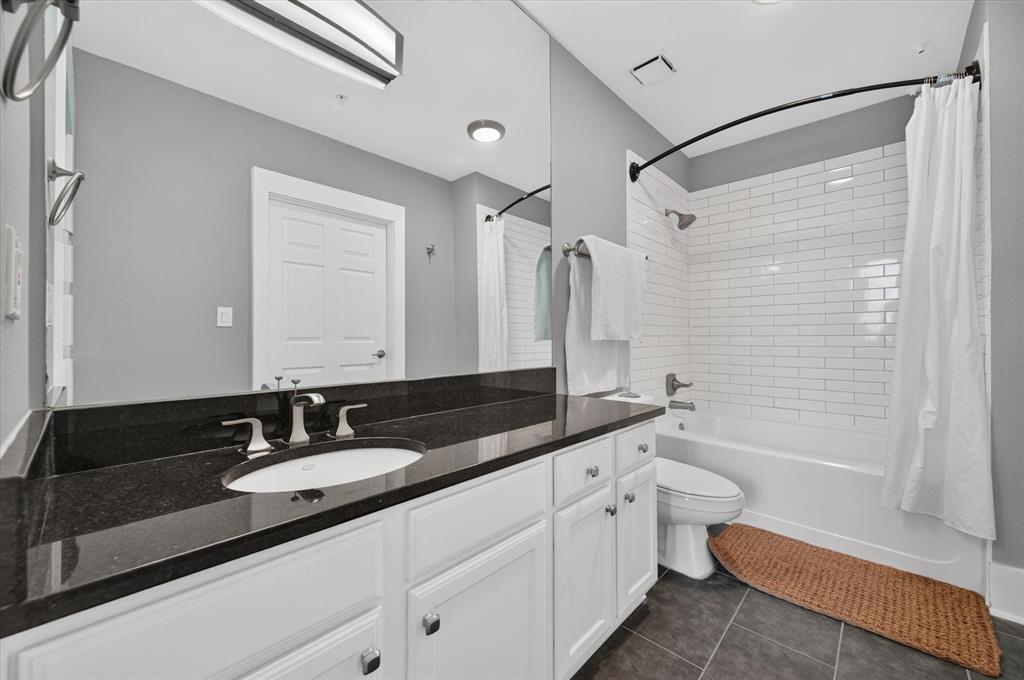 2305 Worthington Street - Photo 19