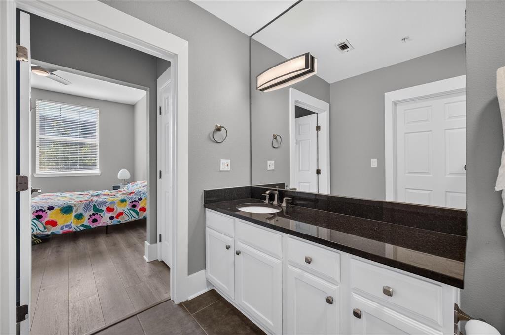 2305 Worthington Street - Photo 20