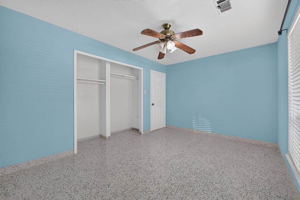 1302 Shelmar Drive - Photo 12