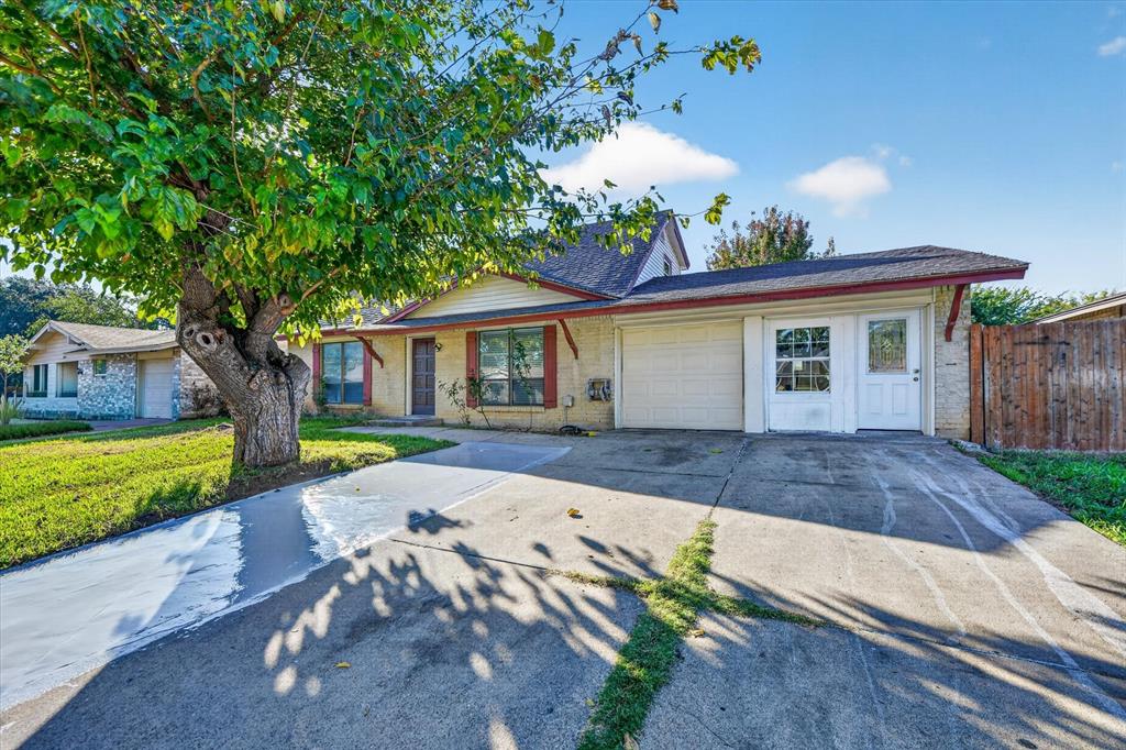 1302 Shelmar Drive - Photo 3