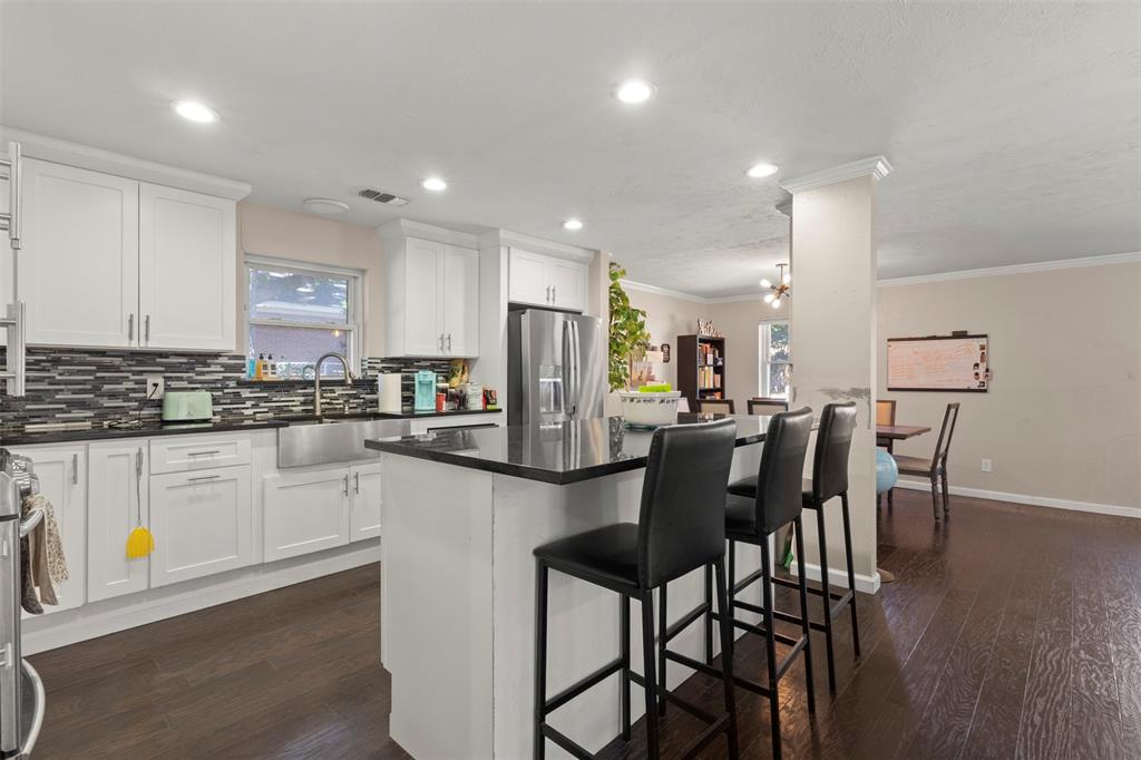 206 Watson Drive - Photo 3
