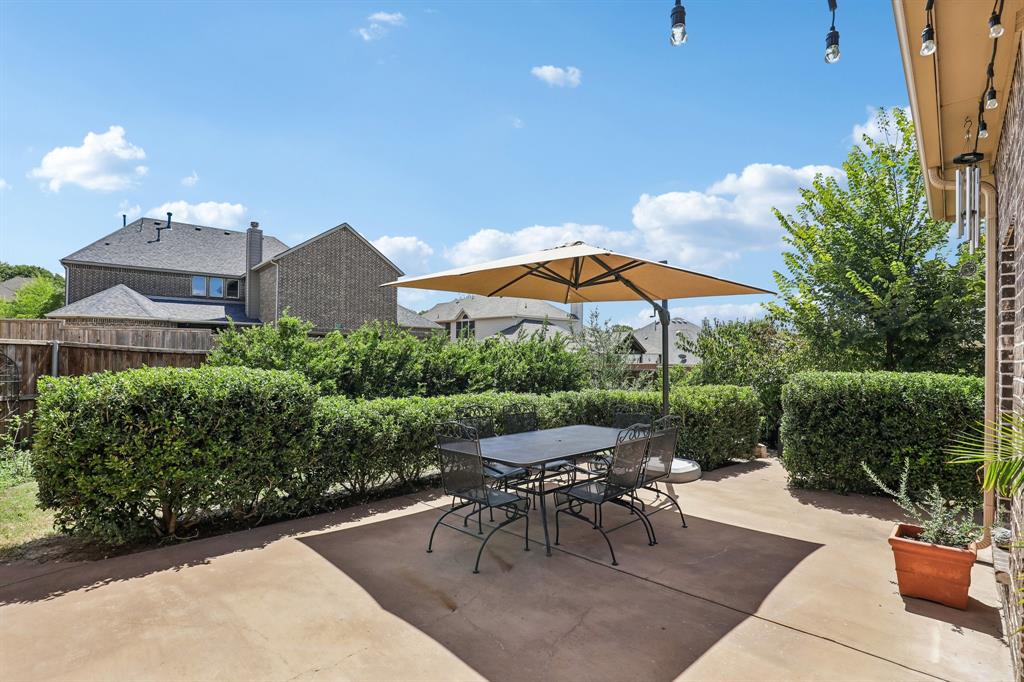 676 Princeton Way - Photo 34