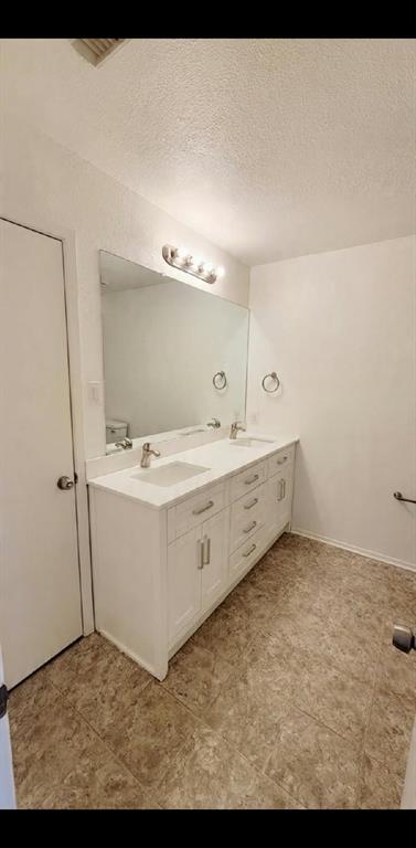 2500 E Park Boulevard - Photo 12