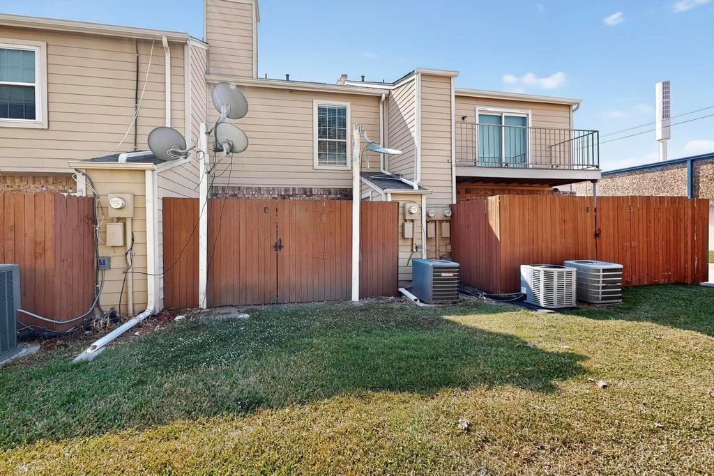 2500 E Park Boulevard - Photo 18