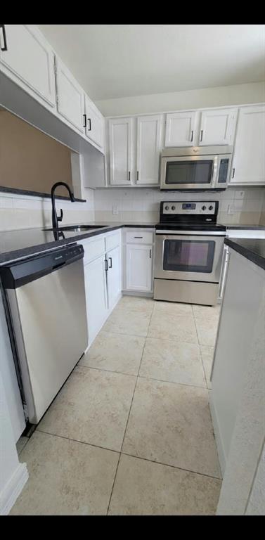 2500 E Park Boulevard - Photo 5
