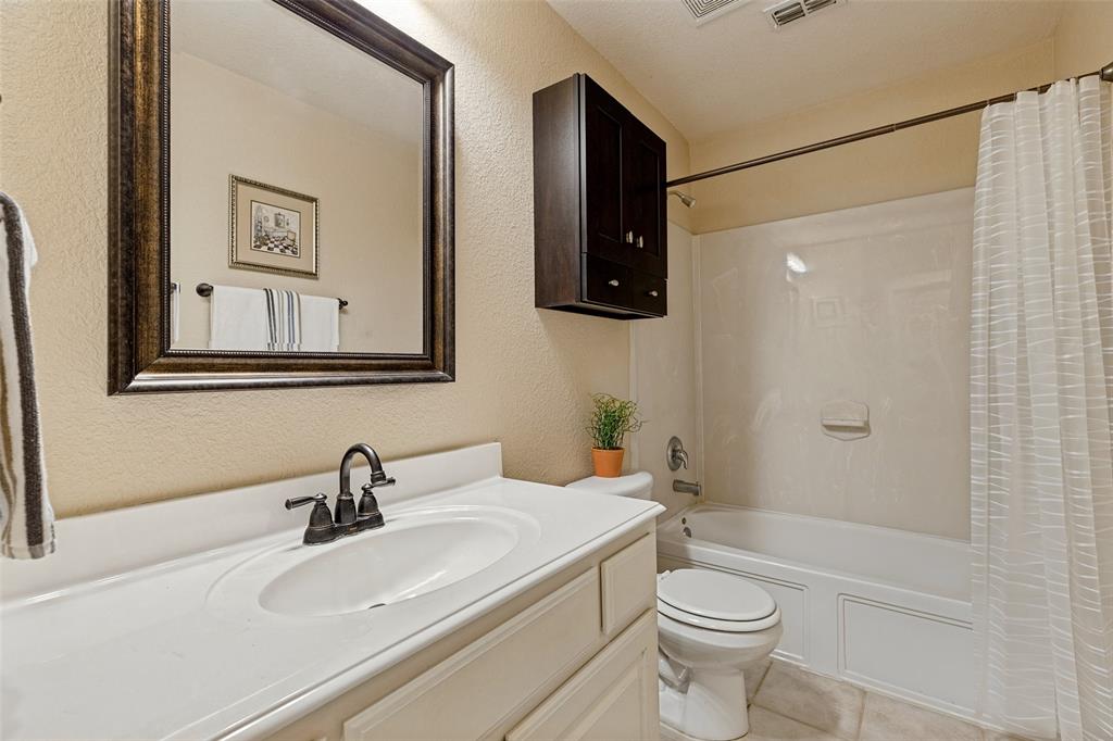 8201 Clear Bay - Photo 16