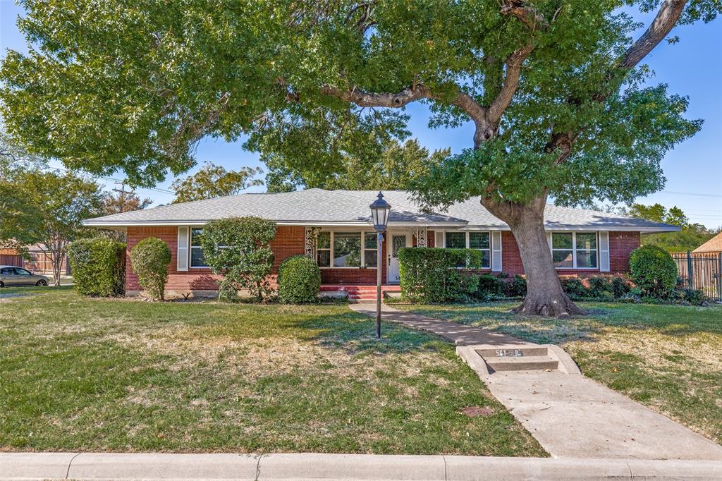541 Woolsey Drive - Photo 1