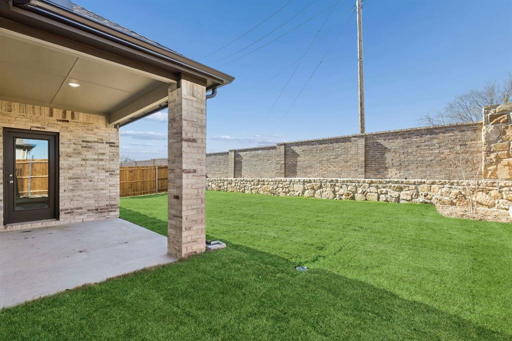 1943 Paddock Lane - Photo 37