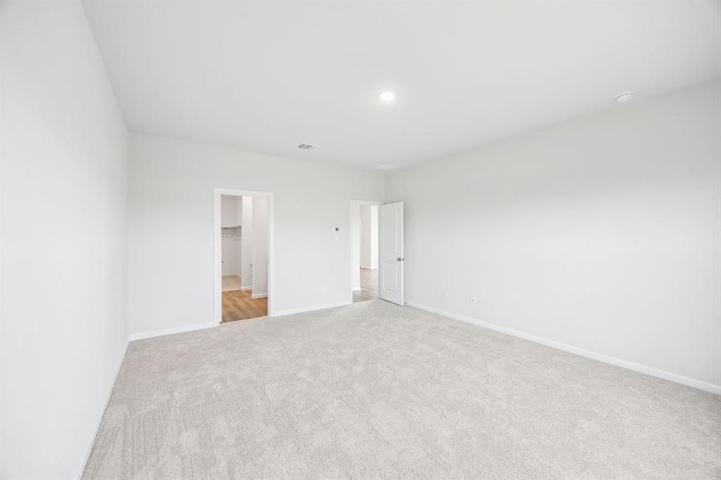 1147 Loch Way - Photo 11