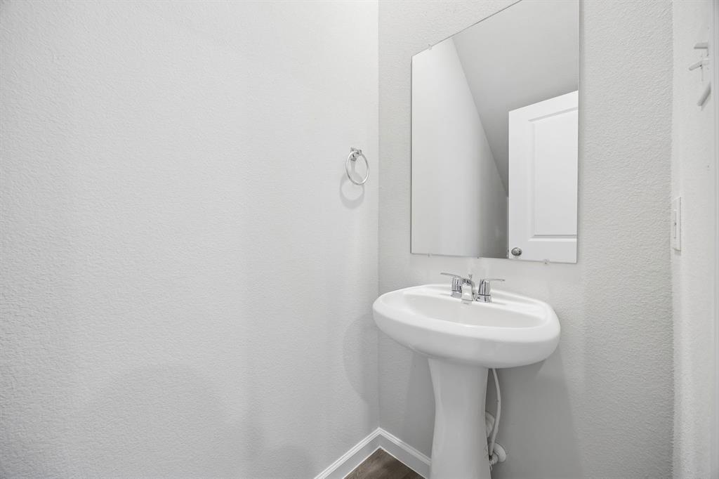 1147 Loch Way - Photo 16