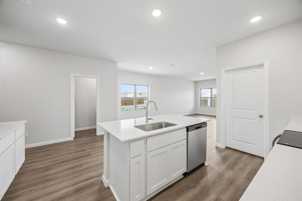1147 Loch Way - Photo 5