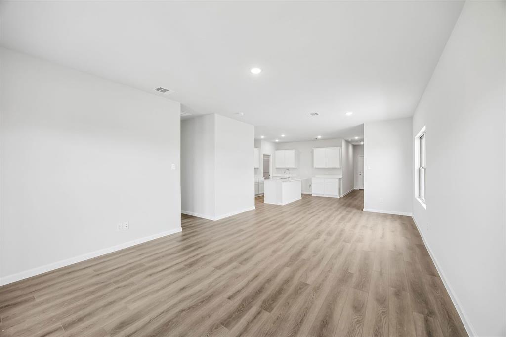 1147 Loch Way - Photo 7