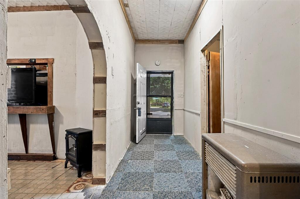 307 N Douglas Avenue - Photo 7