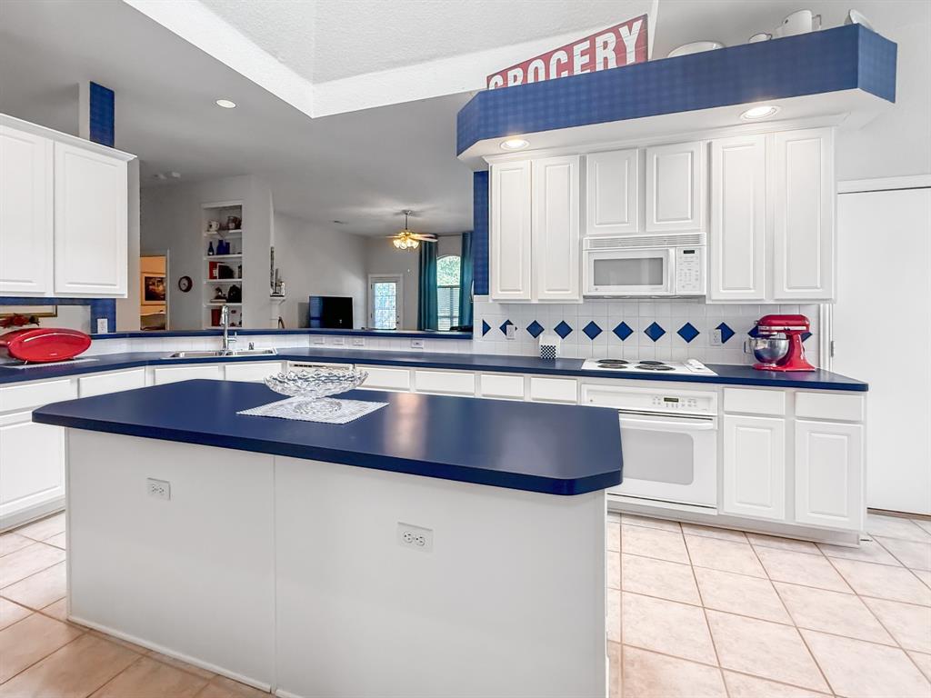 2502 Dove Creek Drive - Photo 10