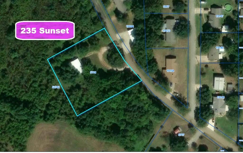 235 Sunset Drive - Photo 2