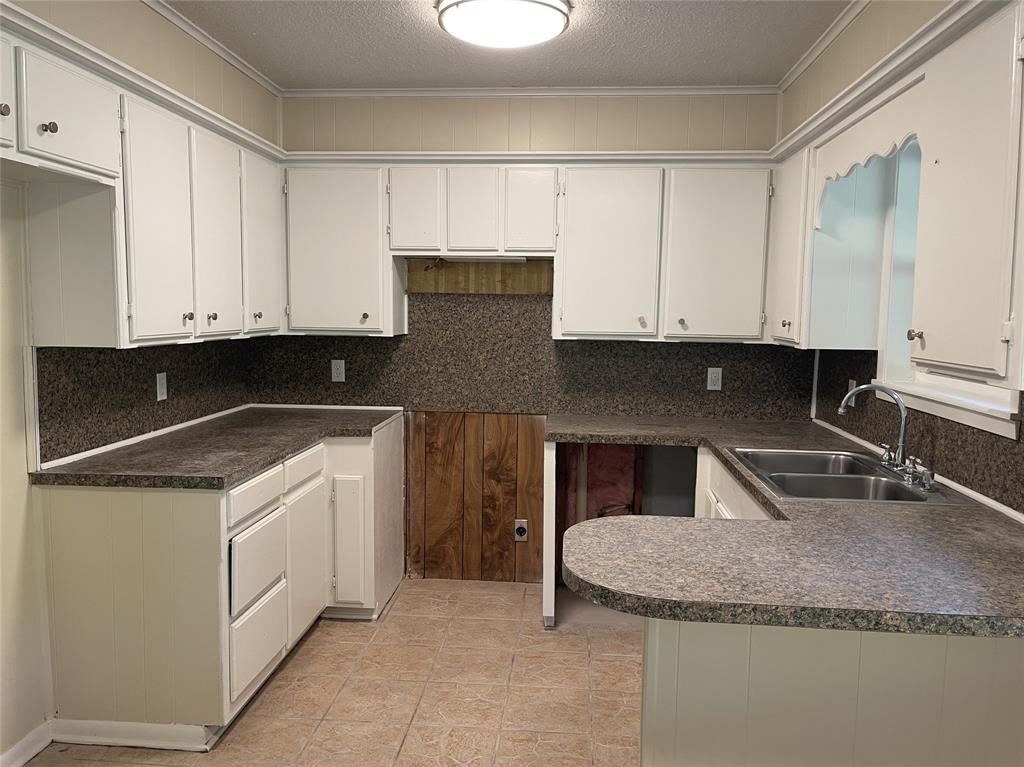 235 Sunset Drive - Photo 9