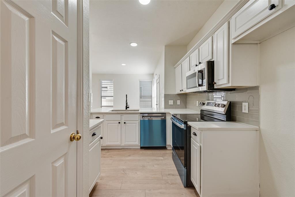 9854 Walnut Hill Drive - Photo 10