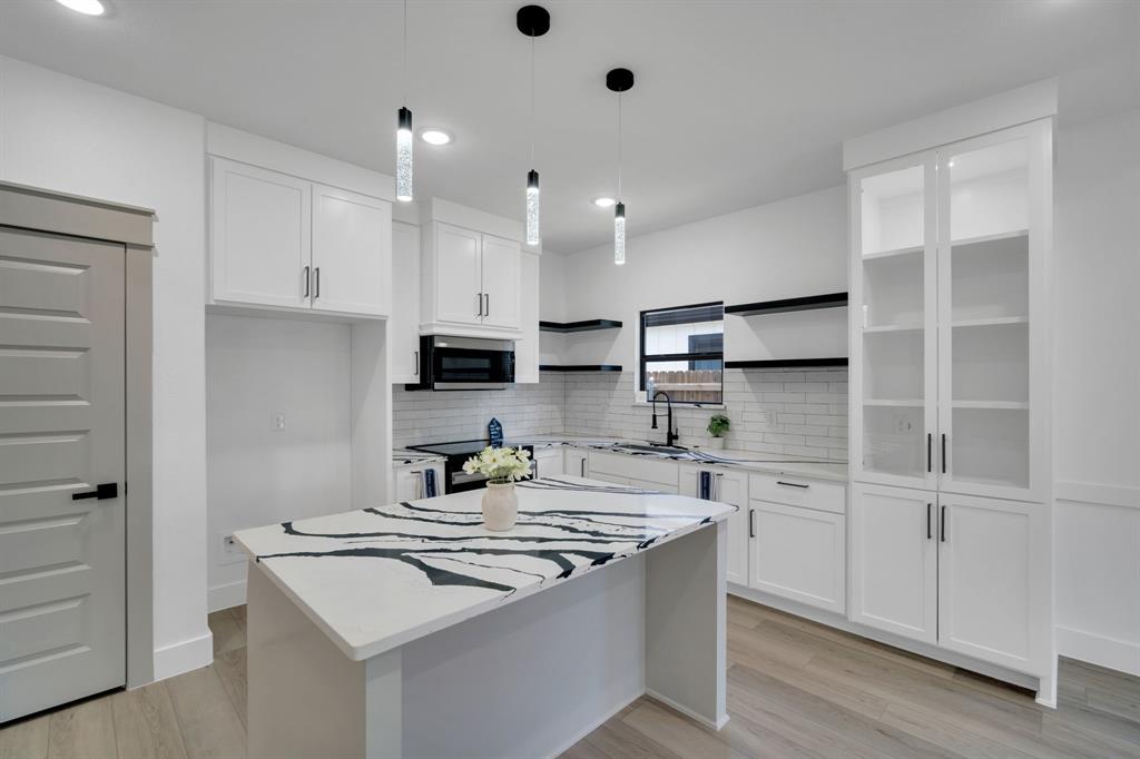 312 Matthew Street - Photo 12