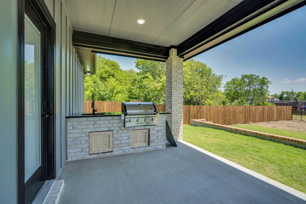 312 Matthew Street - Photo 25