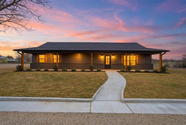 2303 Pilgrim Lane