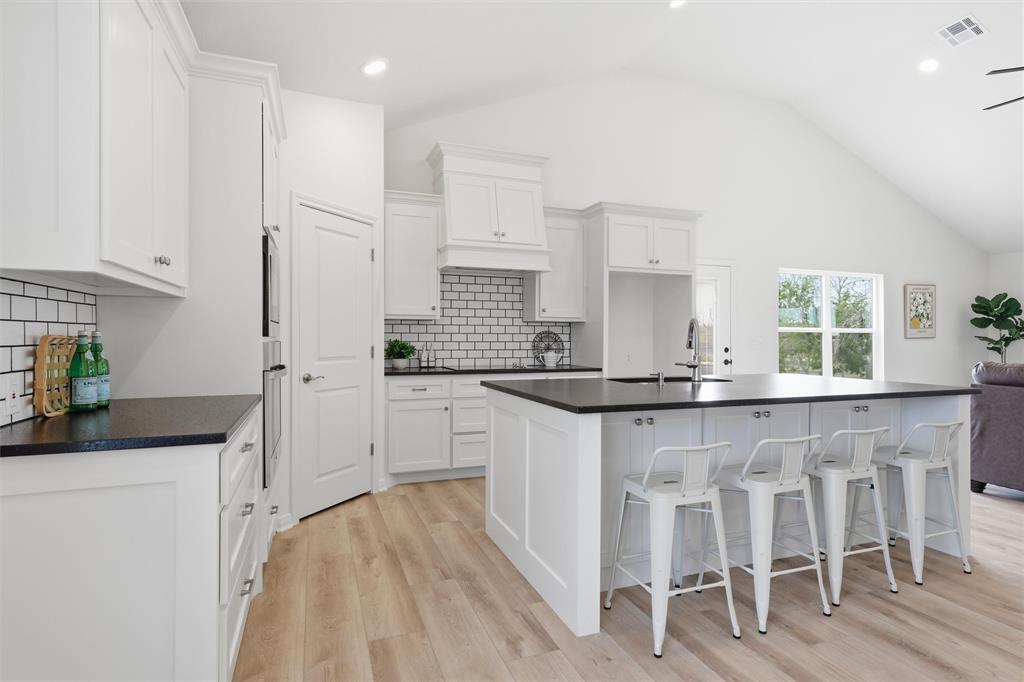 2303 Pilgrim Lane - Photo 11